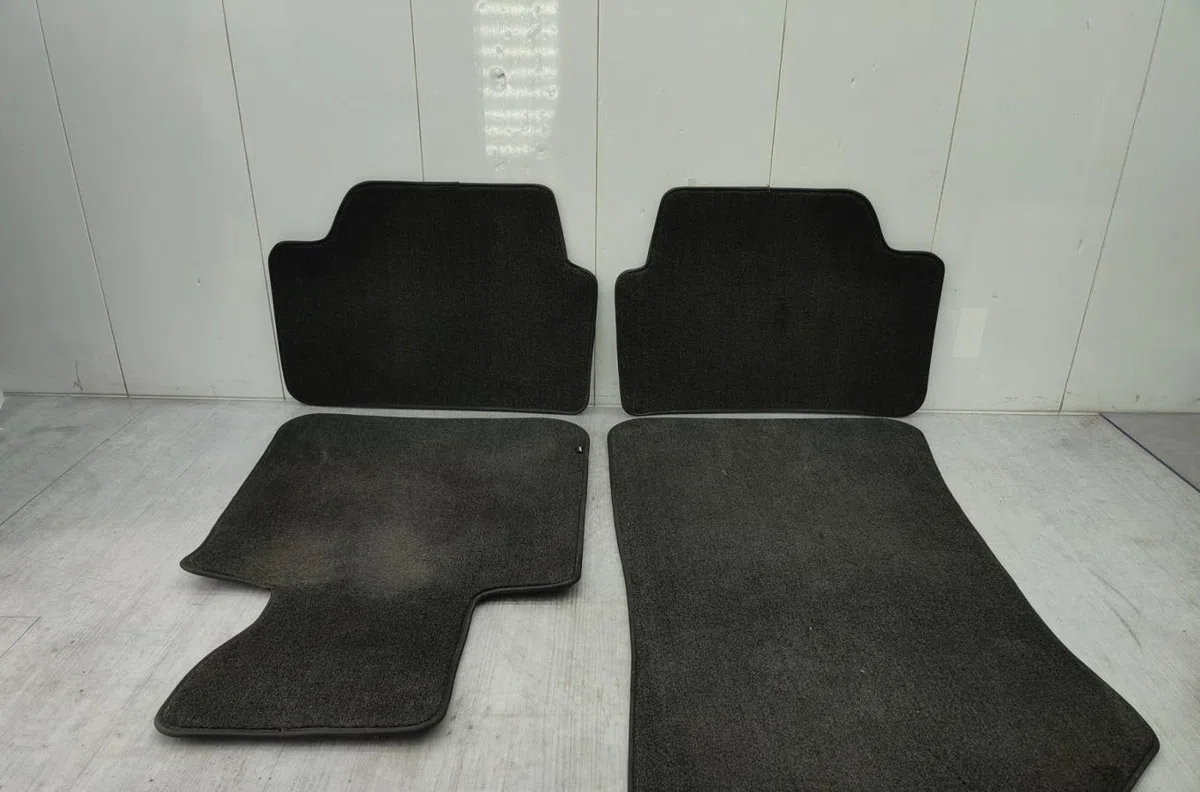 Tapis de sol BMW SERIE 1 E87 PHASE 2 occasion