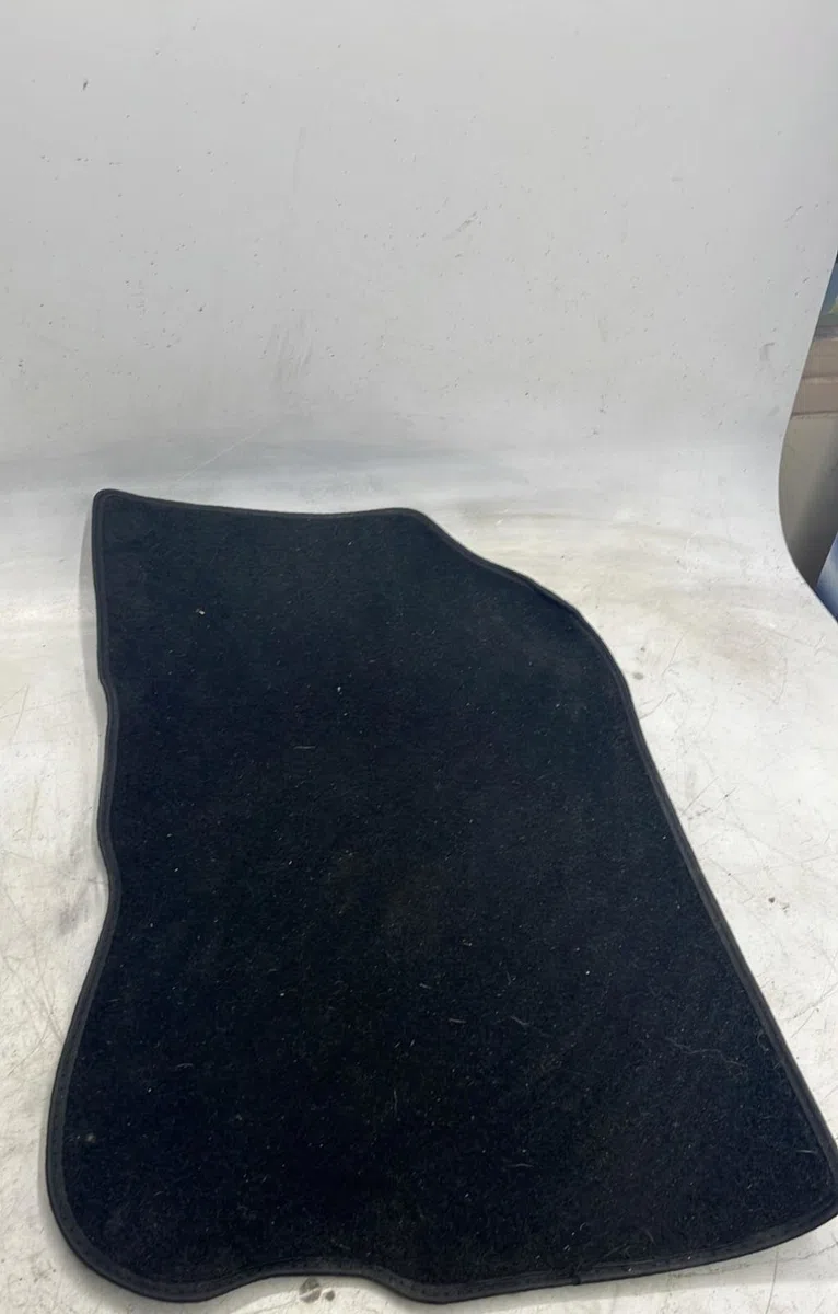 Tapis de sol Peugeot 208 I (CA_, CC_) 1.6 bluehdi 100 (2015) 5 portes occasion