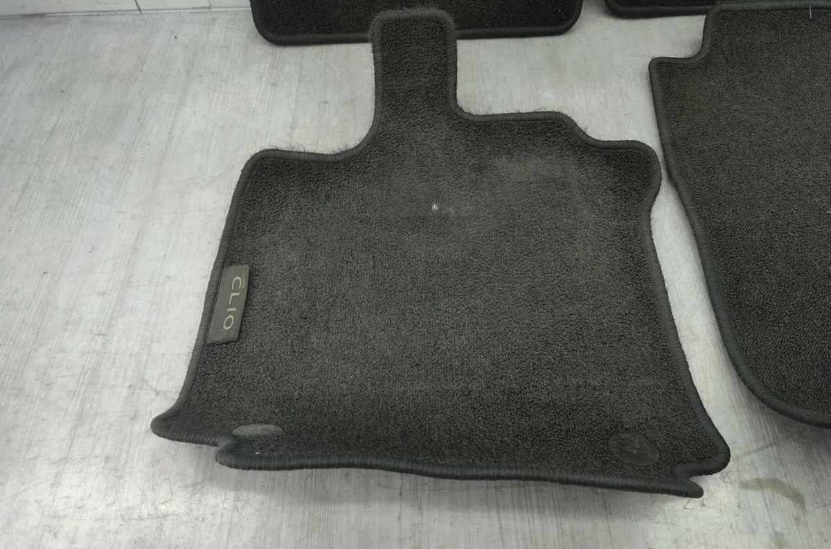 Tapis de sol RENAULT CLIO 4 PHASE 1 occasion