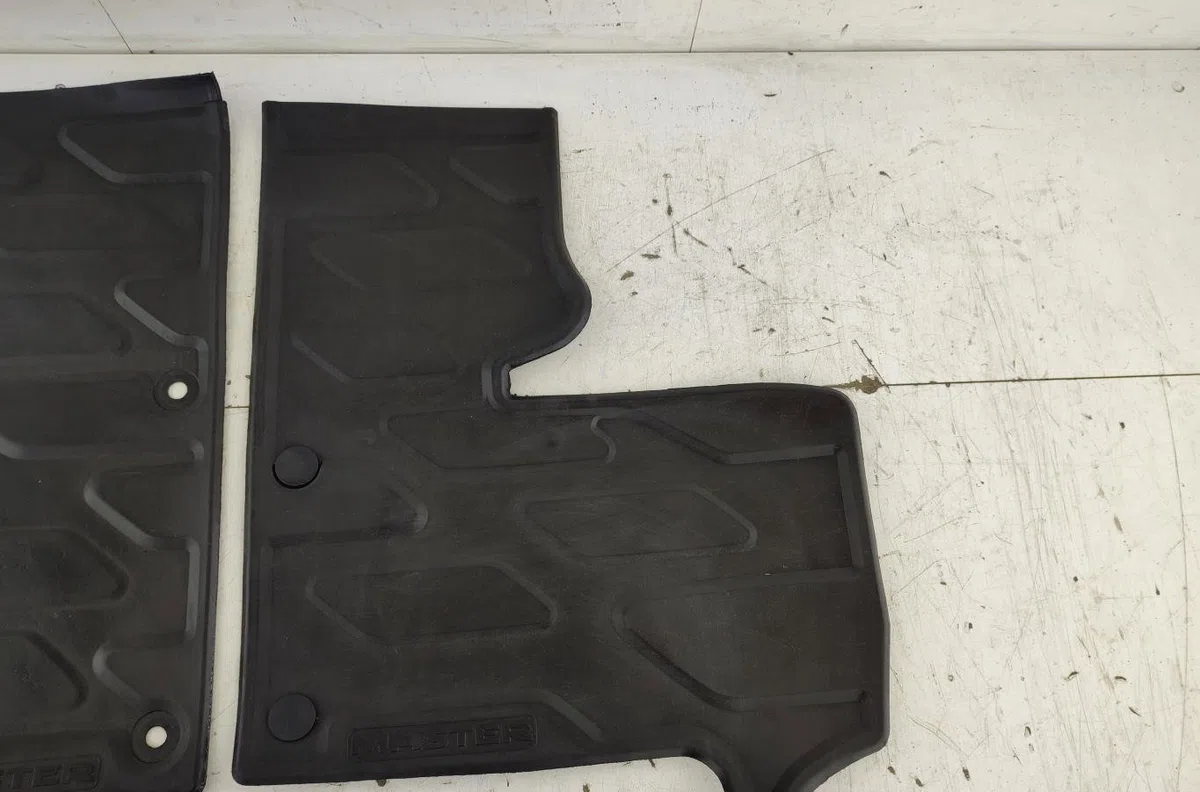 Tapis de sol RENAULT MASTER 3 PHASE 2 occasion
