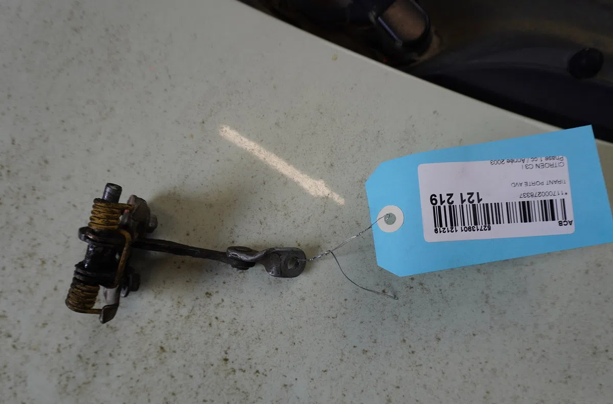 Tirant porte avd Citroen C3 I (FC_, FN_) 1.4 hdi (2003-2011) 5 portes occasion