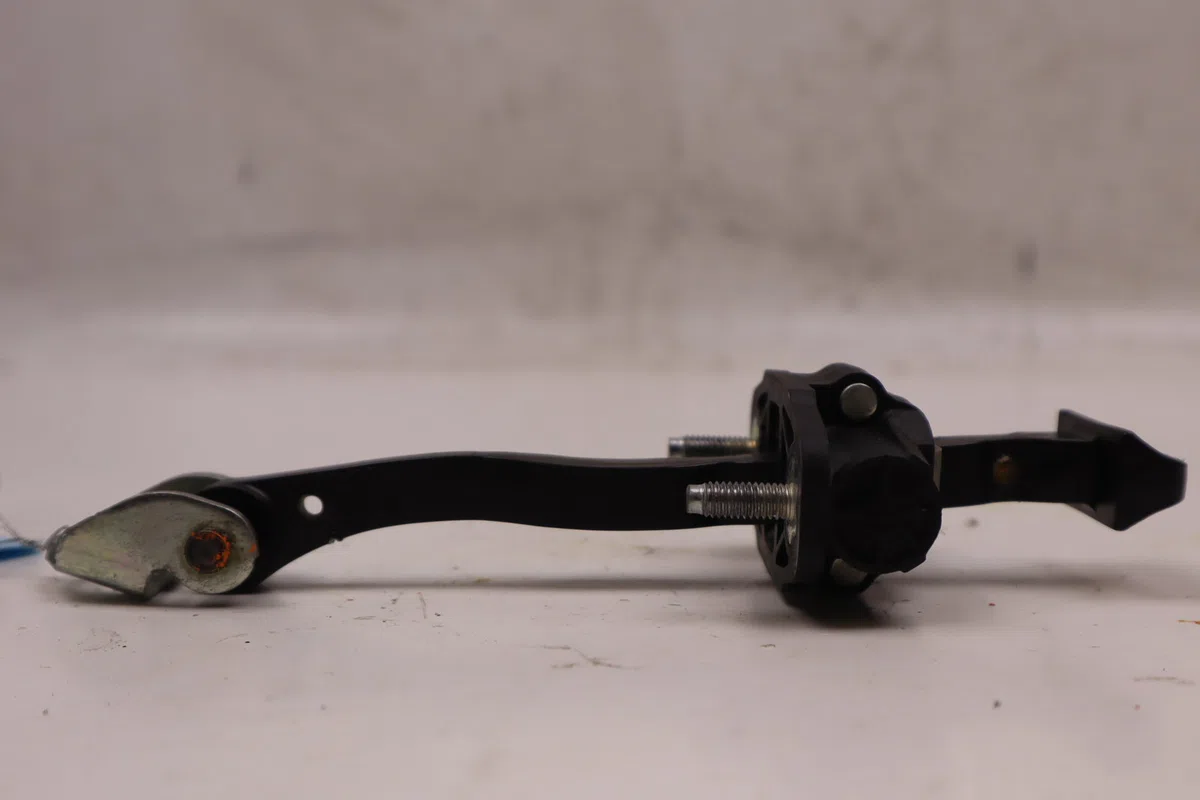 Tirant porte avd Ford C-MAX II (DXA-CB7, DXA-CEU) 1.0 ecoboost (2012-2019) occasion