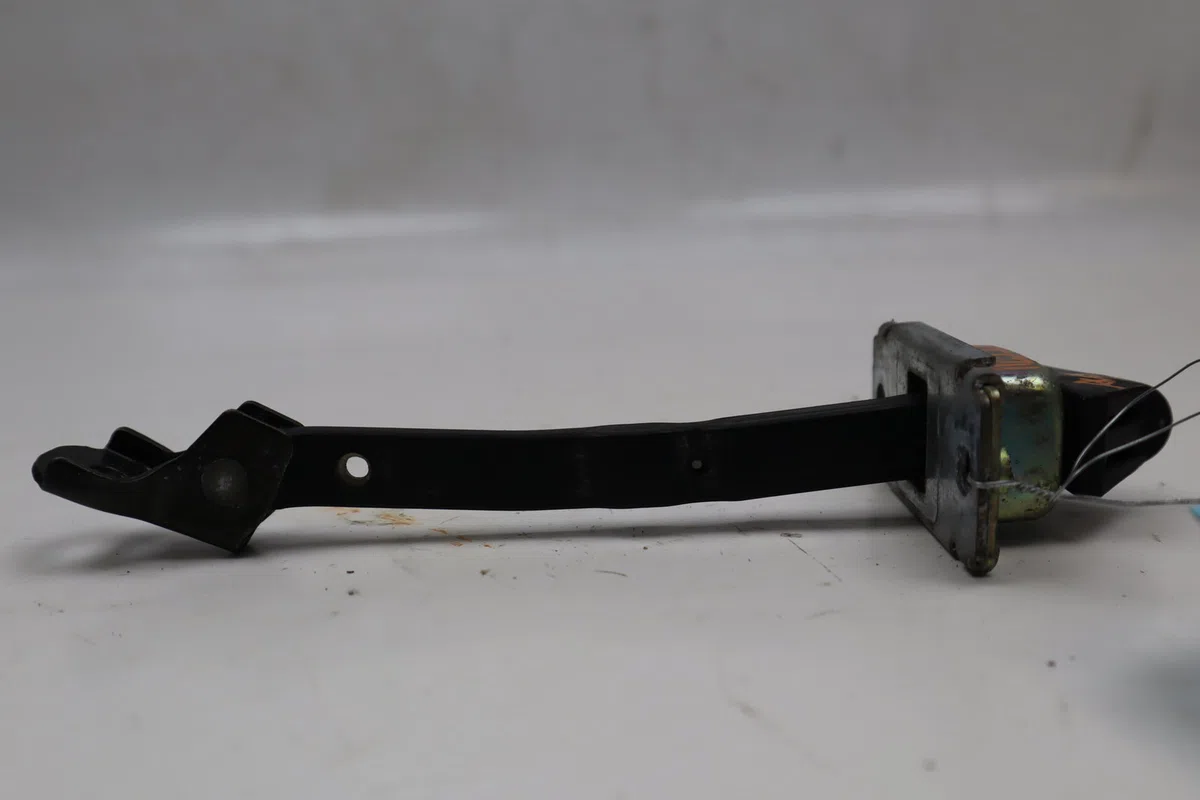 Tirant porte avd Mazda 3 (BK) 1.6 di turbo (2004-2009) occasion