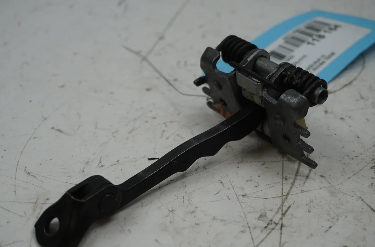 Tirant porte avg Renault LAGUNA III (BT0-1) 1.5 dci (bt00, bt0a, bt0t, bt1j) (2007-2015) 5 portes occasion