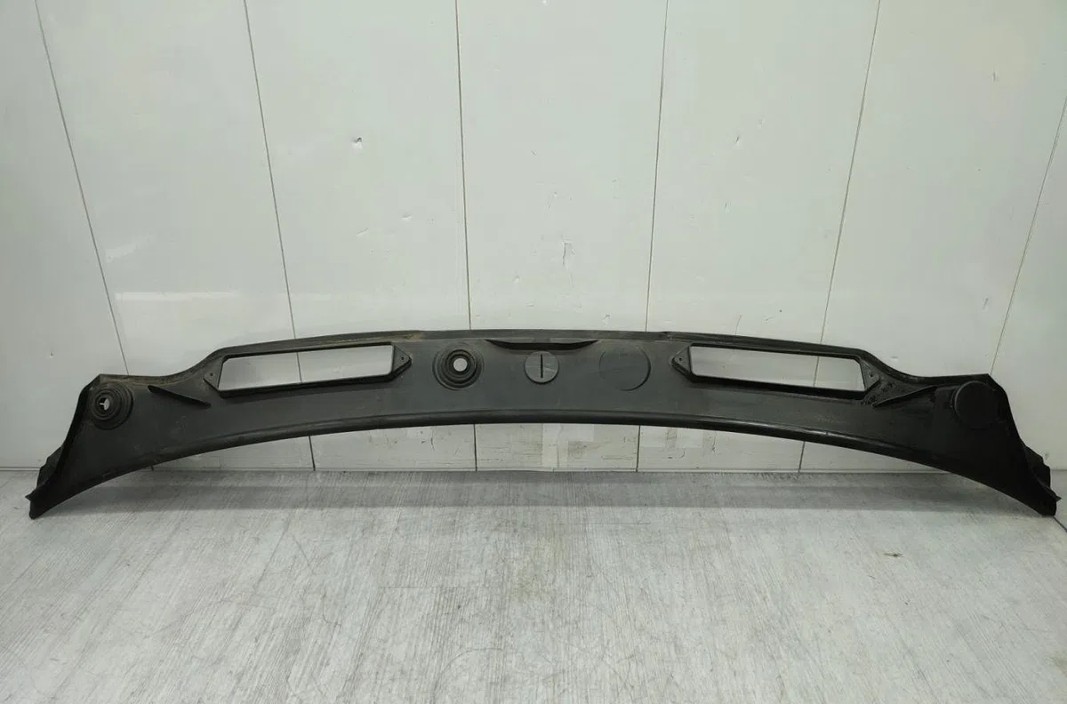 Tole auvent pare-brise BMW SERIE 1 E87 PHASE 2 occasion