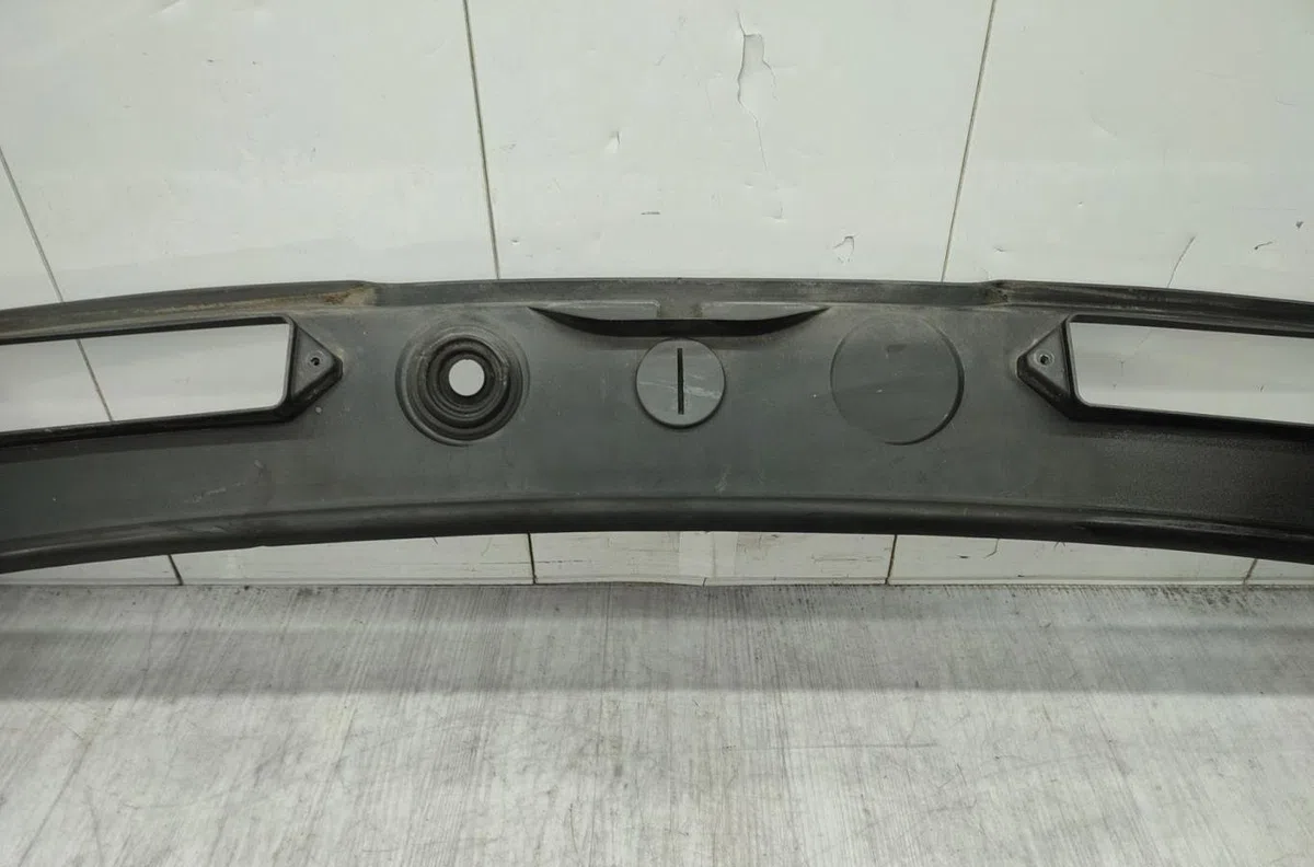 Tole auvent pare-brise BMW SERIE 1 E87 PHASE 2 occasion