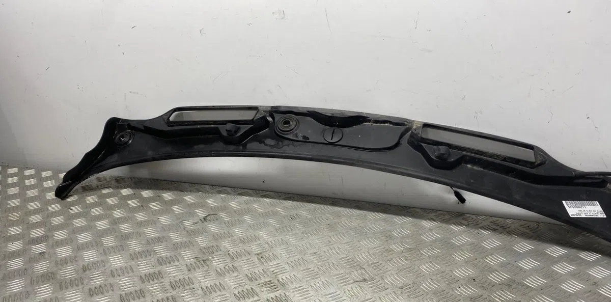 Tole auvent pare-brise BMW SERIE 3 E92 COUPE PHASE 1 occasion