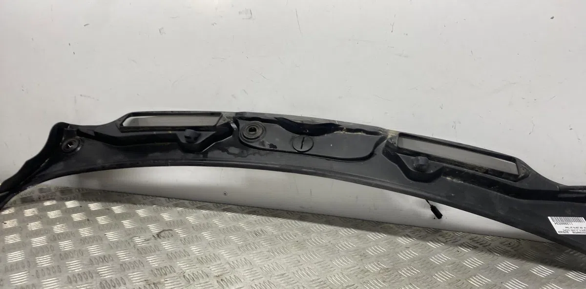 Tole auvent pare-brise BMW SERIE 3 E92 COUPE PHASE 1 occasion