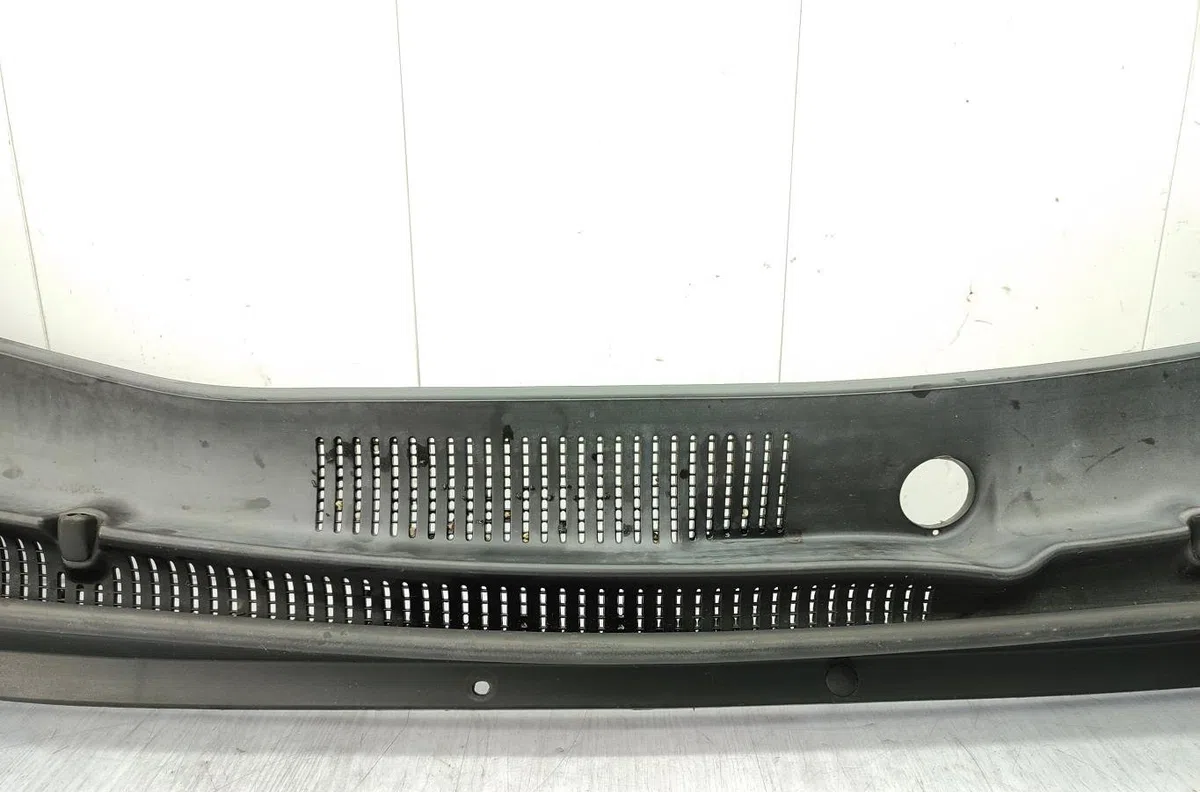 Tole auvent pare-brise HYUNDAI SANTA FE 2 PHASE 1 occasion