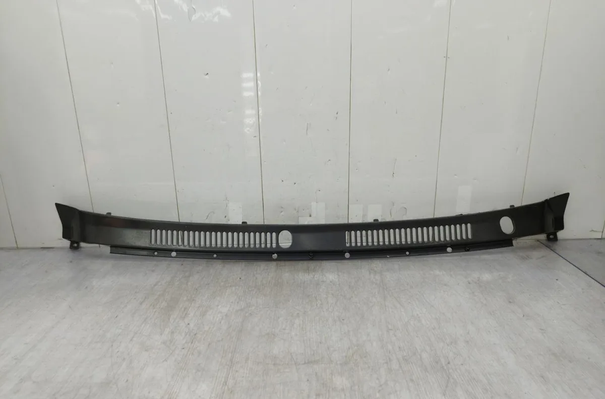 Tole auvent pare-brise NISSAN PATROL 1 occasion