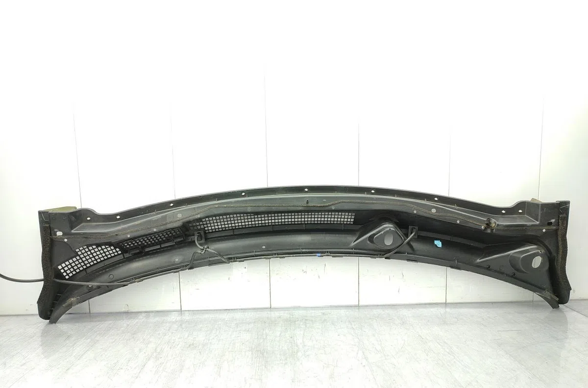 Tole auvent pare-brise NISSAN QASHQAI 1 PHASE 2 occasion