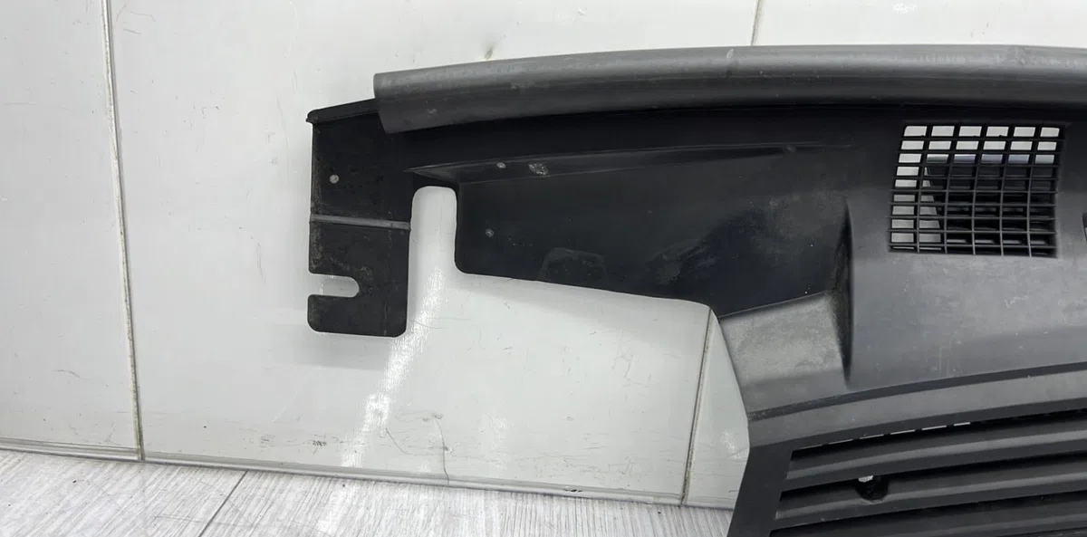 Tole auvent pare-brise PEUGEOT 309 PHASE 2 occasion