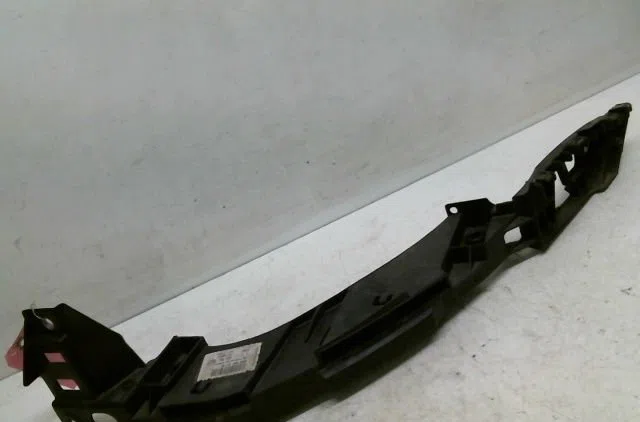 Tole porte phare g Volkswagen POLO V (6R1, 6C1) 1.0 (2014) occasion