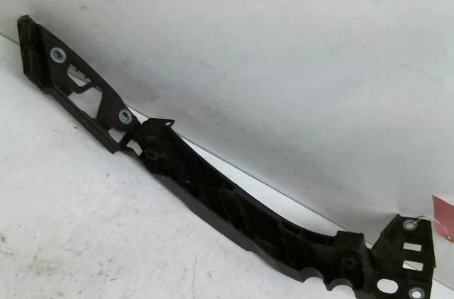 Tole porte phare g Volkswagen POLO V (6R1, 6C1) 1.0 (2014) occasion