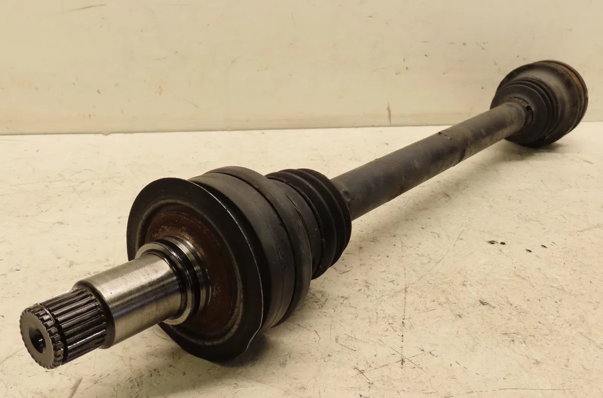 Transmission arrière droite Mercedes-benz CLASSE C Coupe Sport (CL203) C 200 cdi (203.707) (2003-2008) occasion