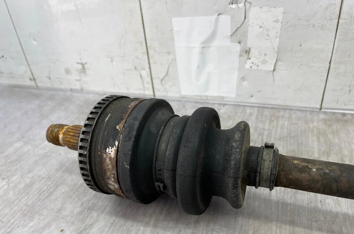 Transmission arrière droite MERCEDES CLASSE CLK 208 PHASE 1 COUPE occasion