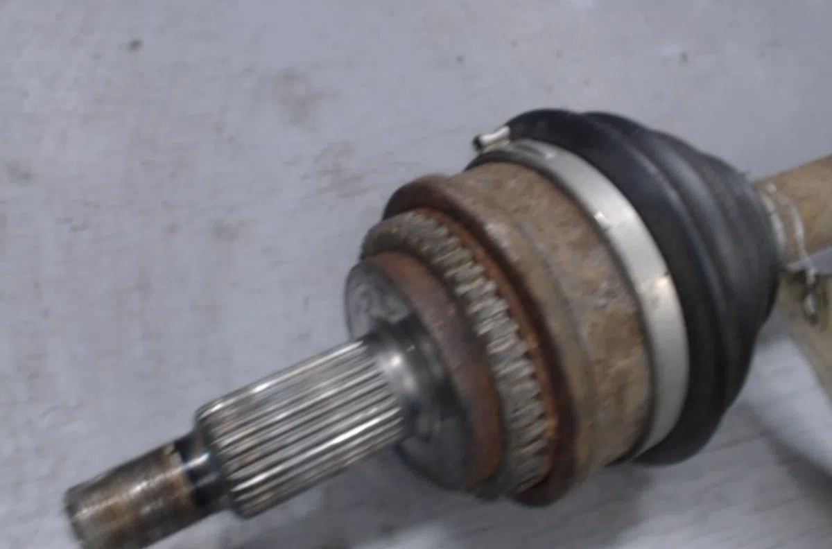 Transmission arrière gauche Land rover DISCOVERY III (L319) 2.7 td 4x4 (2004-2009) occasion