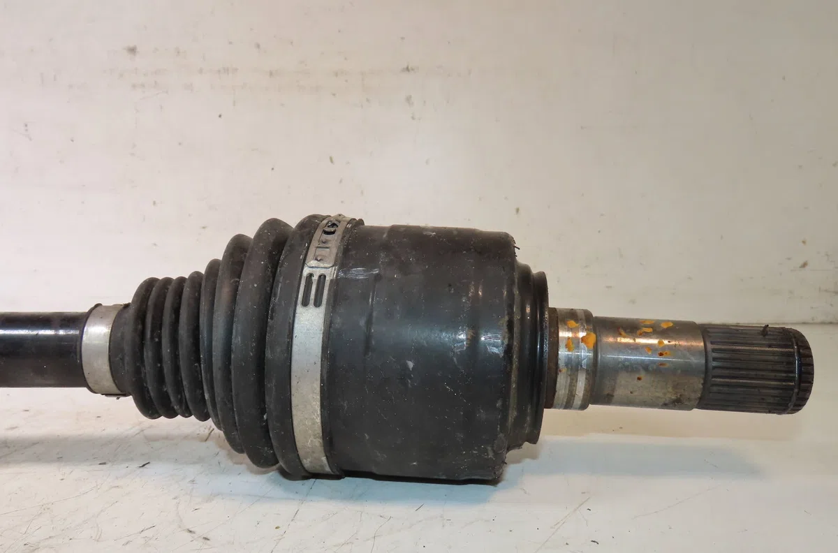 Transmission arrière gauche Maserati GHIBLI III (M157) 3.0 d (2013) 4 portes occasion
