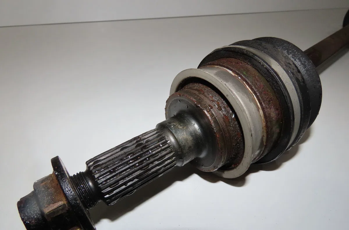 Transmission arrière gauche Mazda MX-5 I (NA) 1.6 (na6c) (1990-1994) occasion