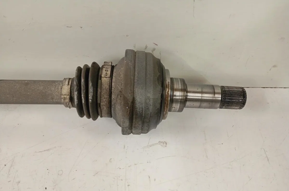 Transmission arrière gauche Mercedes-benz VITO Mixto (Double Cabin) (W447) 116 cdi (447.701, 447.703, 447.705) (2014) oc