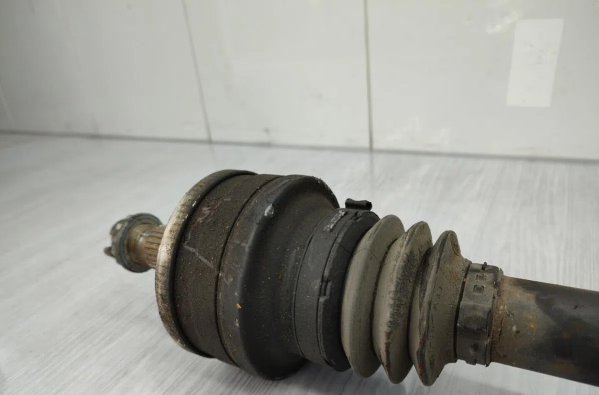 Transmission arrière gauche MERCEDES CLASSE C 203 COUPE SPORT PHASE 2 occasion