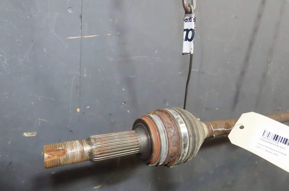 Transmission arrière gauche TOYOTA RAV4 occasion
