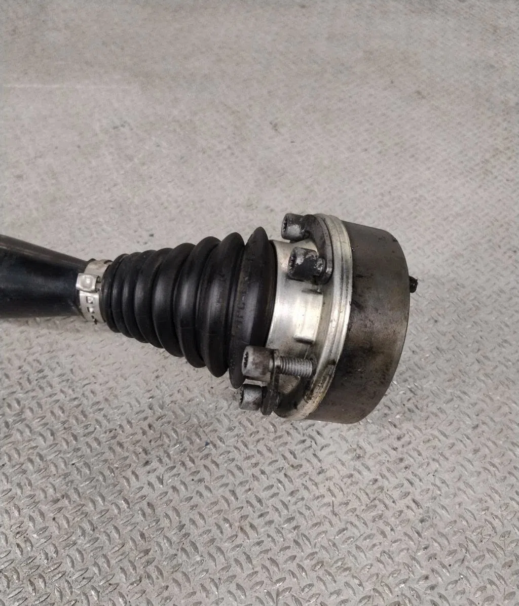 Transmission avant droite Audi A1 Sportback (8XA, 8XF) 1.2 tfsi (2012-2015) occasion