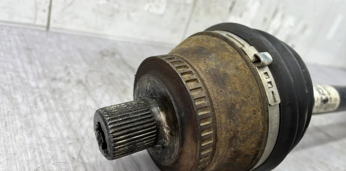 Transmission avant droite AUDI A4 2 PHASE 1 occasion