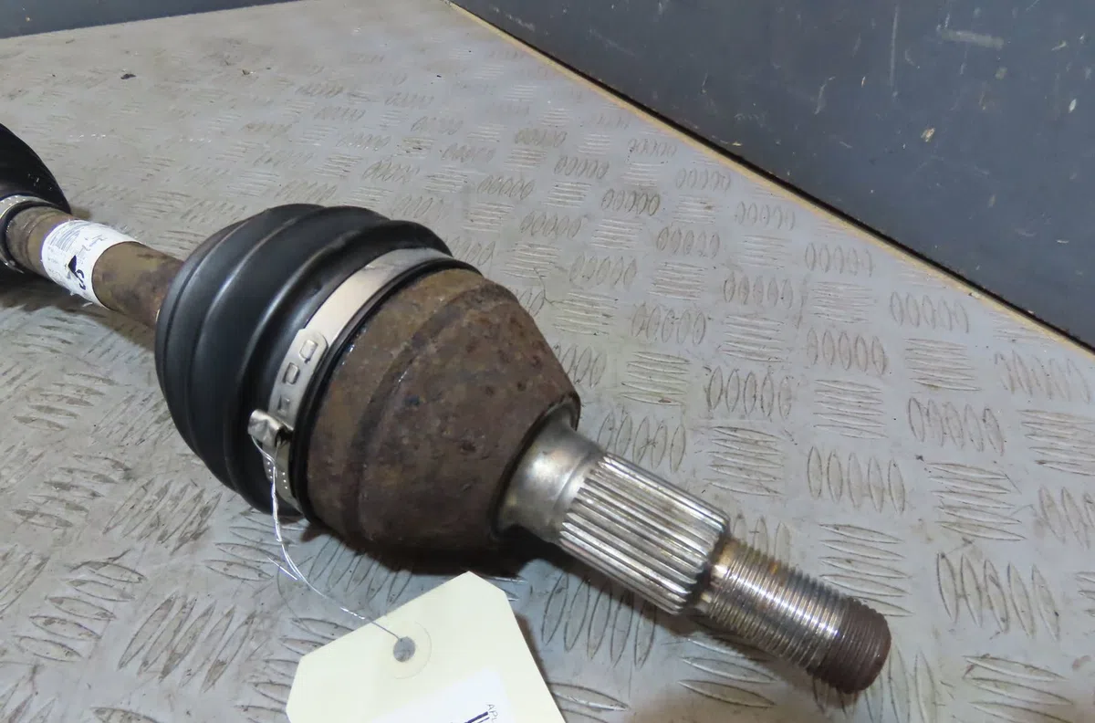 Transmission avant droite Chevrolet CAPTIVA (C100, C140) 2.0 d 4wd (2006-2009) occasion
