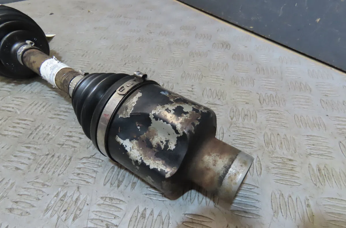 Transmission avant droite Chevrolet CAPTIVA (C100, C140) 2.0 d 4wd (2006-2009) occasion