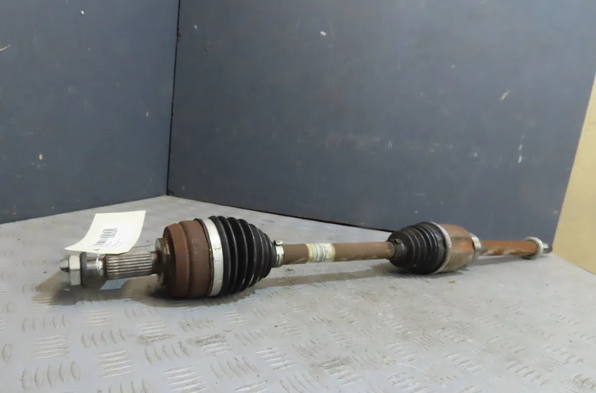 Transmission avant droite Dacia DUSTER (HS_) 1.2 tce 125 (2013-2018) occasion