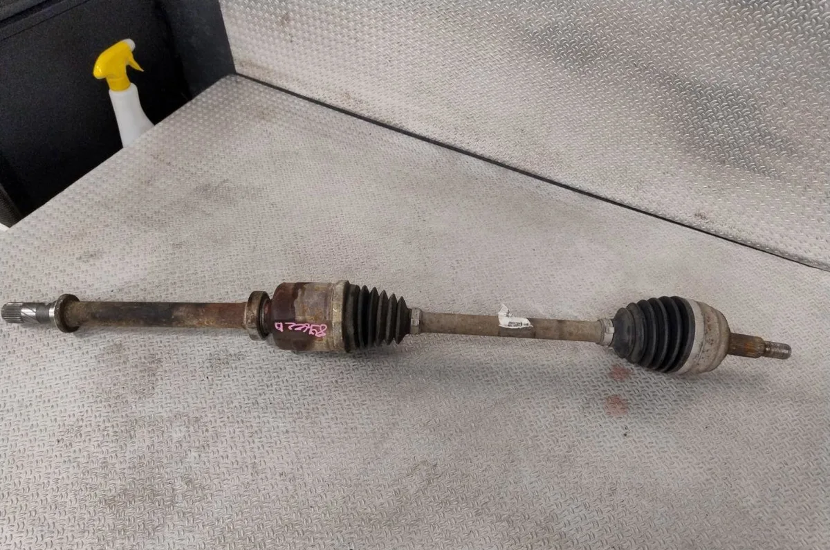 Transmission avant droite Dacia DUSTER (HS_) 1.5 dci (2010-2018) occasion