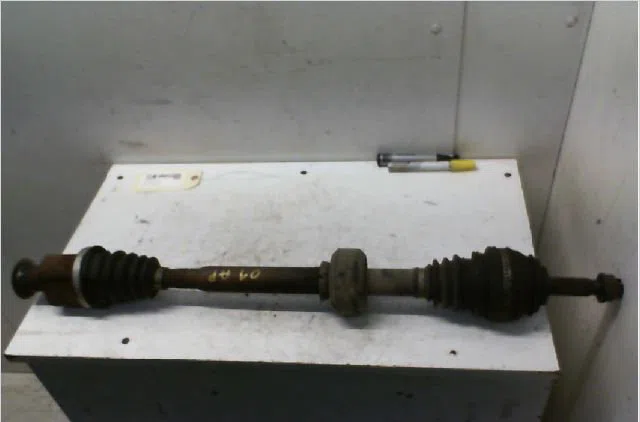 Transmission avant droite DACIA LOGAN I Phase 1 06-2005--06-2008 1.4 MPI occasion