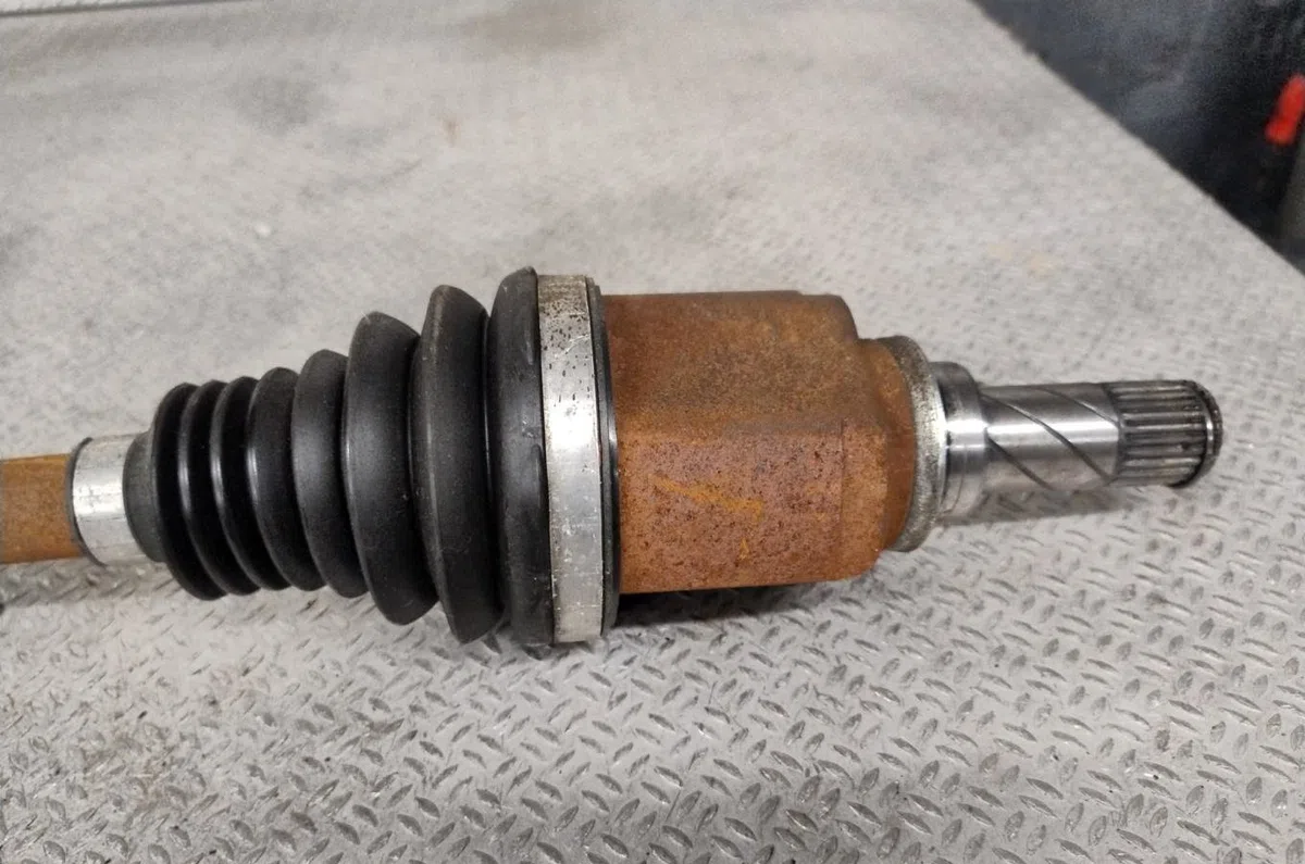Transmission avant droite Dacia LOGAN MCV II 1.5 blue dci 95 (k8jl) (2018) occasion