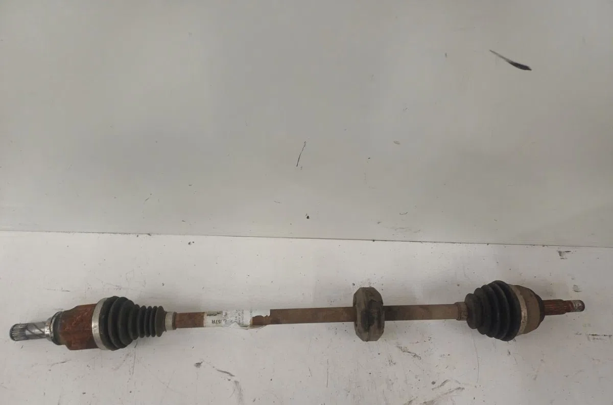 Transmission avant droite Dacia SANDERO II Tce 90 (b8m1, b8ma) (2012) 5 portes occasion