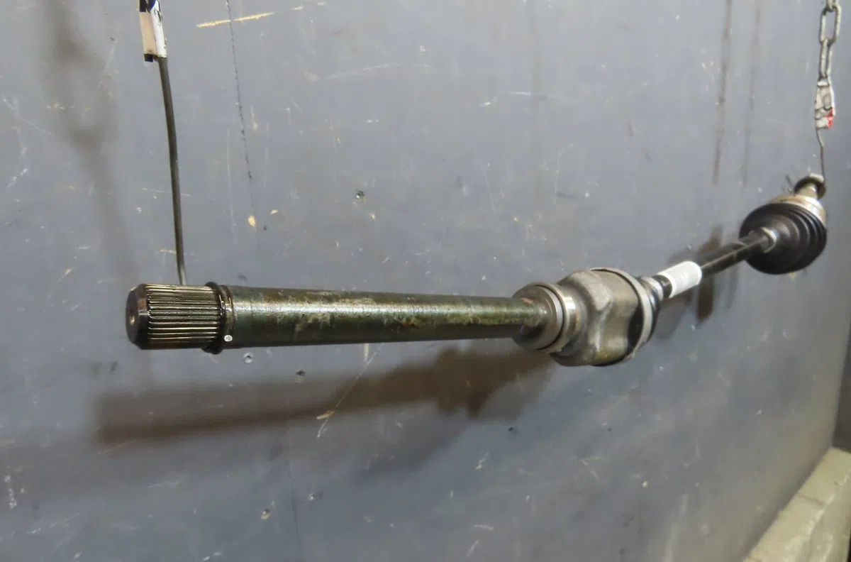 Transmission avant droite Ds DS 4 II (F_, FB_, F3_) Bluehdi 130 (fbyhzt) (2021) occasion