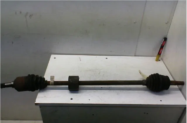 Transmission avant droite FIAT GRANDE PUNTO III Phase 1 09-2005--12-2013 1.4i 77ch occasion