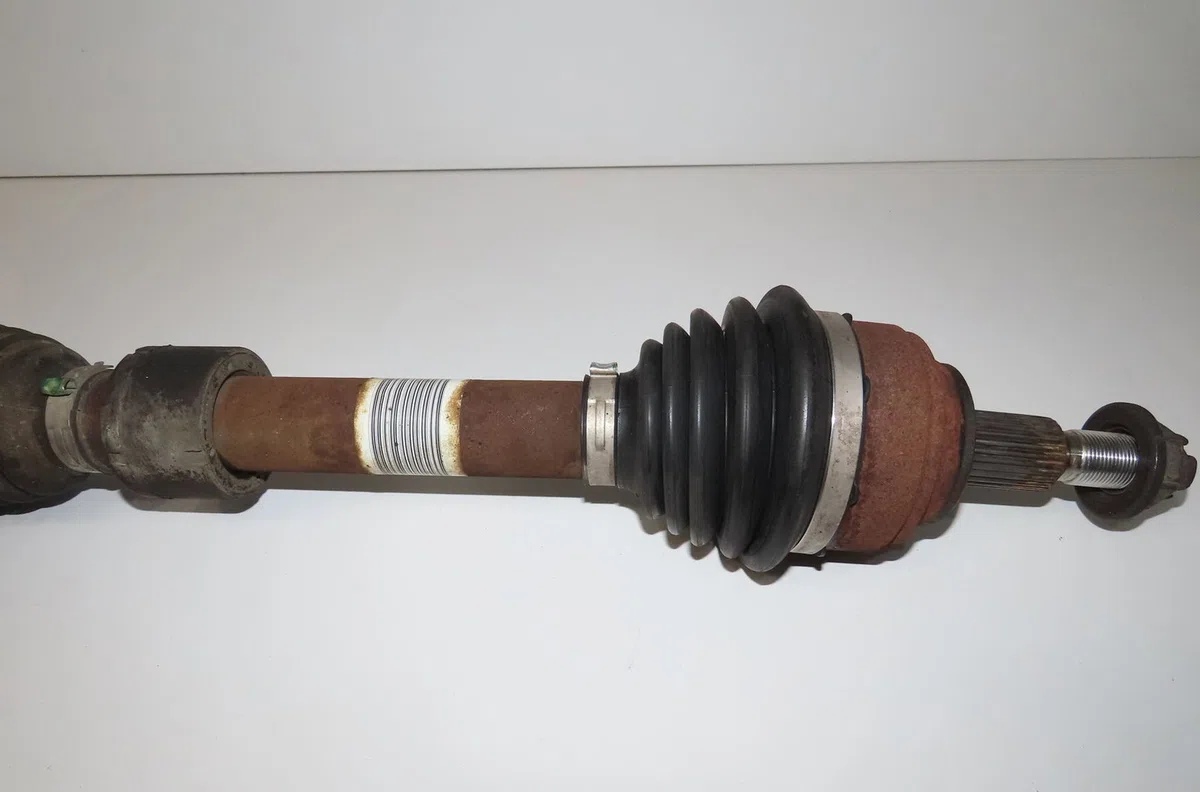 Transmission avant droite Ford C-MAX II (DXA-CB7, DXA-CEU) 1.5 tdci (2015-2019) occasion
