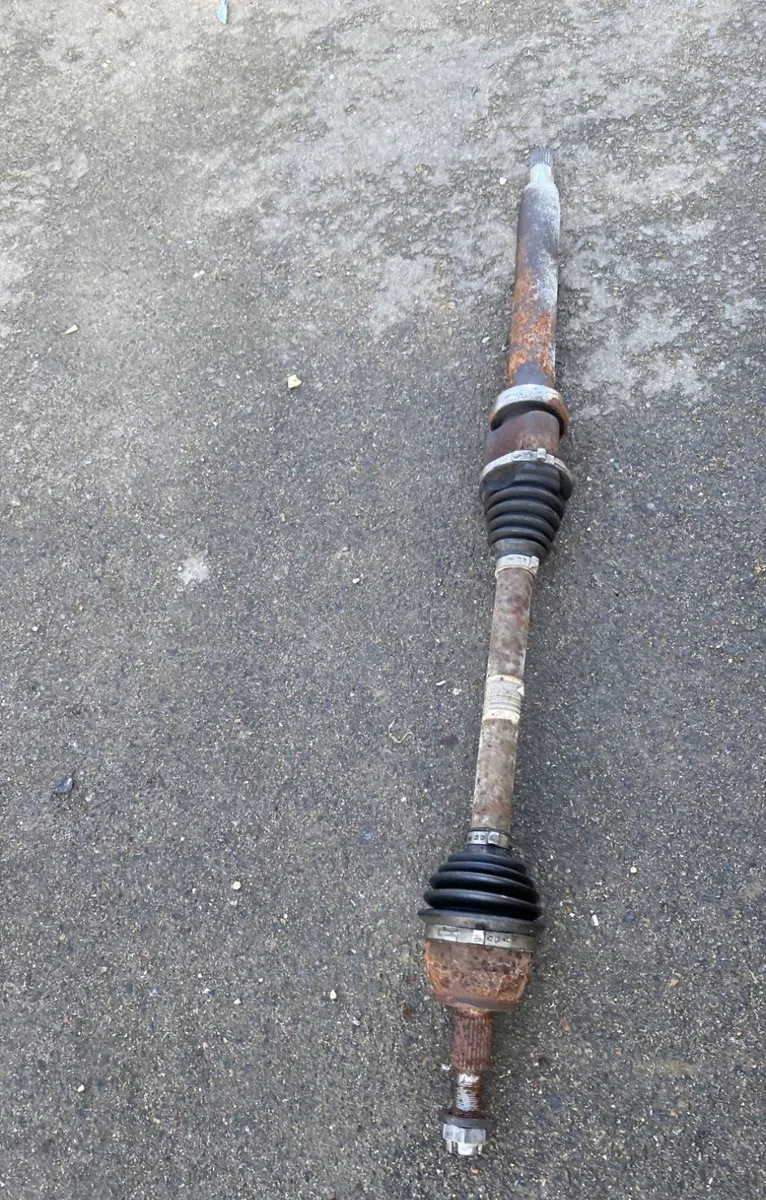 Transmission avant droite FORD FOCUS 3 PHASE 1 occasion
