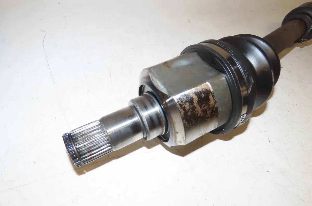Transmission avant droite KIA CARENS IV occasion