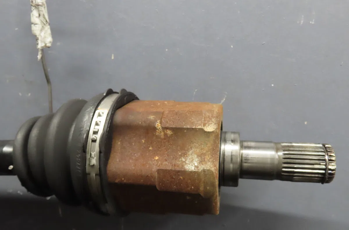 Transmission avant droite Kia CEE'D 3-5 portes (ED) 1.6 crdi 115 (2006-2012) occasion