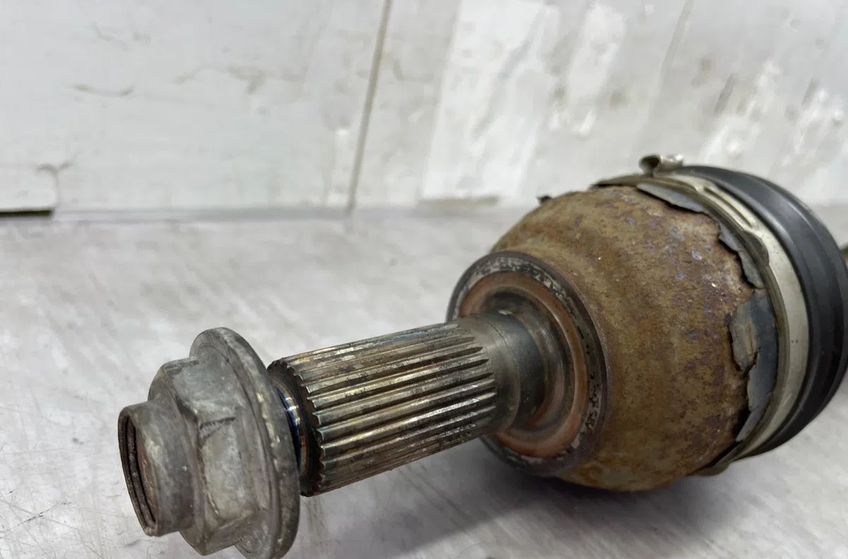 Transmission avant droite MAZDA 3 1 PHASE 2 occasion