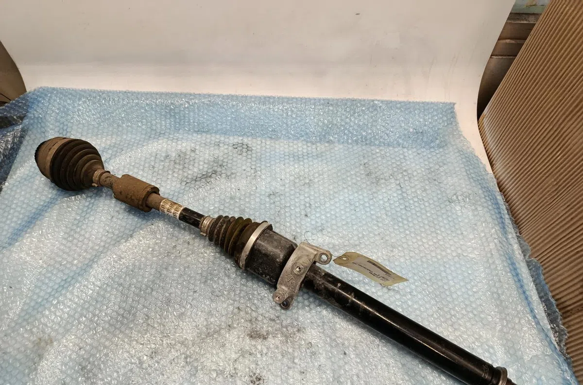 Transmission avant droite Mini MINI COUNTRYMAN (F60) Cooper (2016) occasion