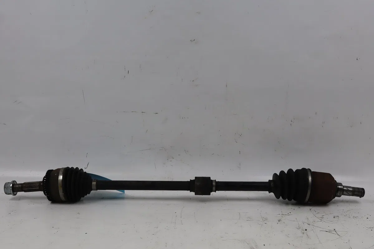 Transmission avant droite Nissan ALMERA TINO (V10) 1.8 (2000-2006) occasion