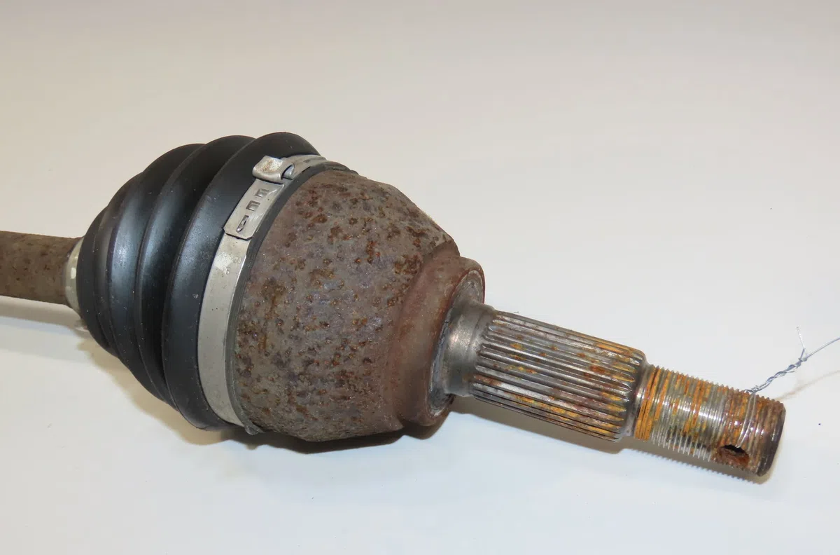 Transmission avant droite Nissan JUKE (F15) 1.5 dci (2010) 5 portes occasion