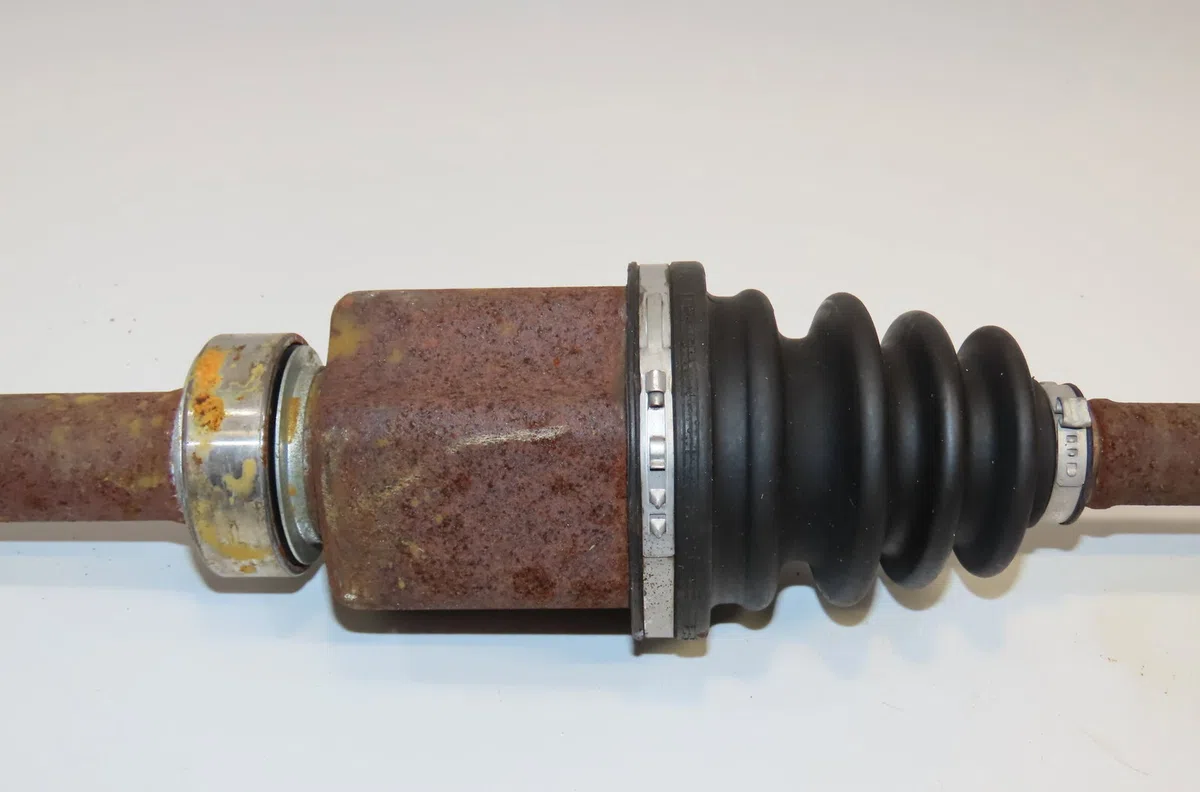 Transmission avant droite Nissan JUKE (F15) 1.5 dci (2010) 5 portes occasion