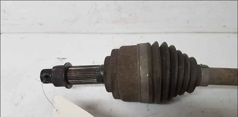 Transmission avant droite NISSAN NV200 occasion