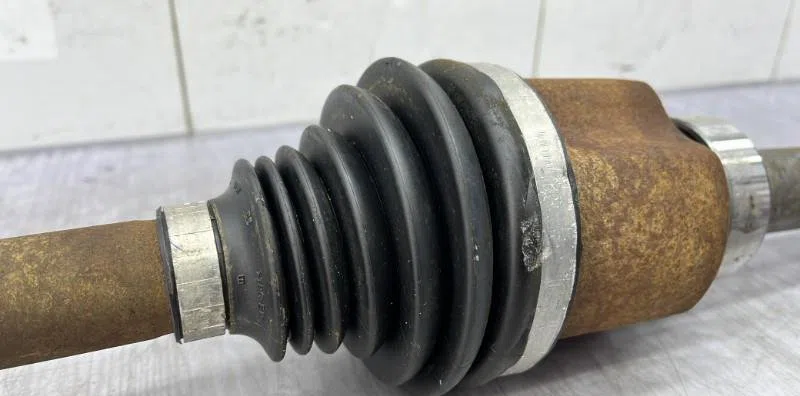 Transmission avant droite NISSAN NV400 occasion