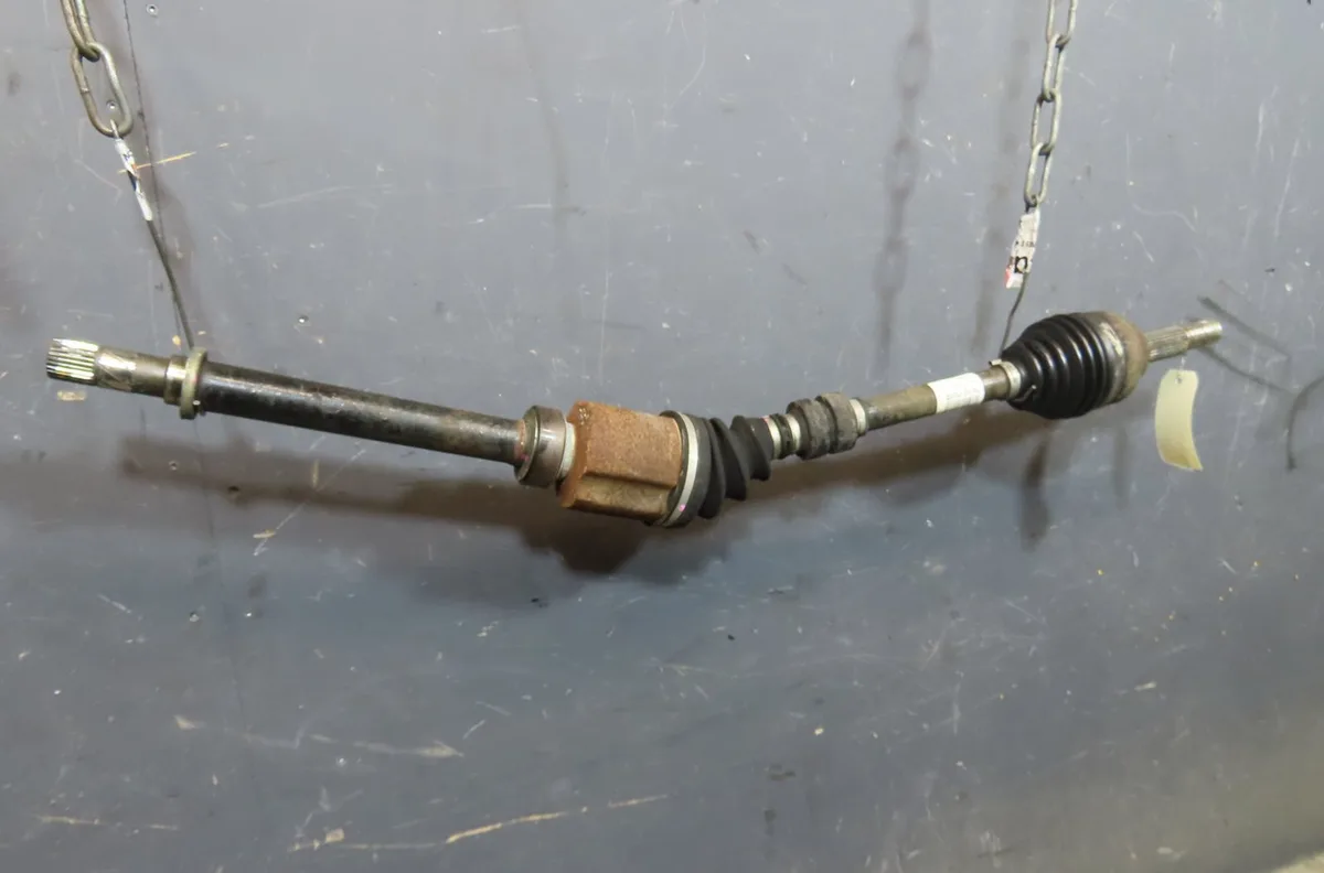 Transmission avant droite Nissan QASHQAI - QASHQAI 2 I (J10, NJ10, JJ10E) 1.5 dci (2010-2013) 5 portes occasion
