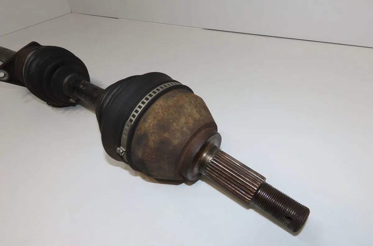 Transmission avant droite Nissan X-TRAIL II (T31) 2.0 dci 4x4 (2007-2013) occasion